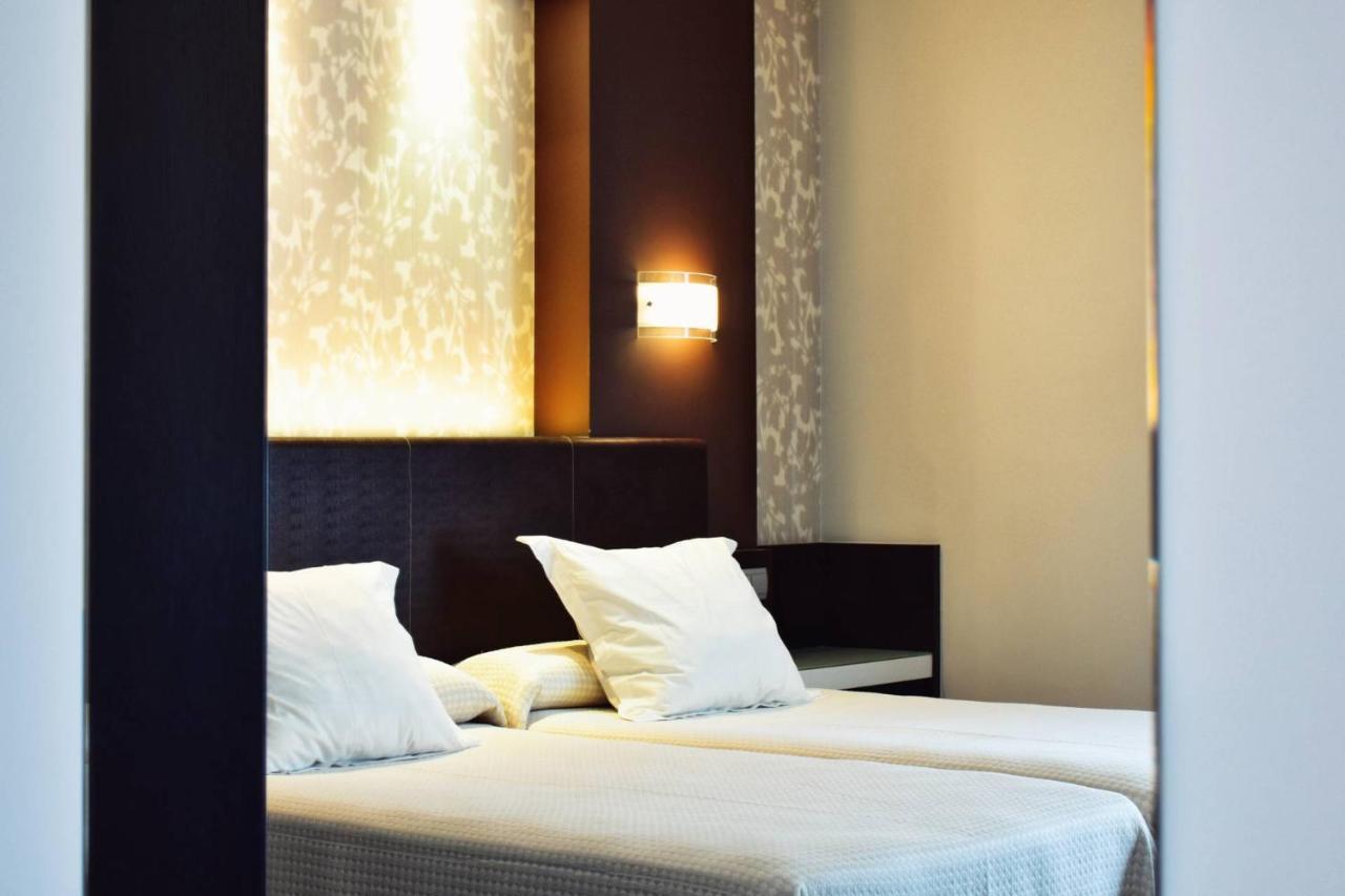 Hotel Alda Carril فيلاغارثيا دي أروزا المظهر الخارجي الصورة